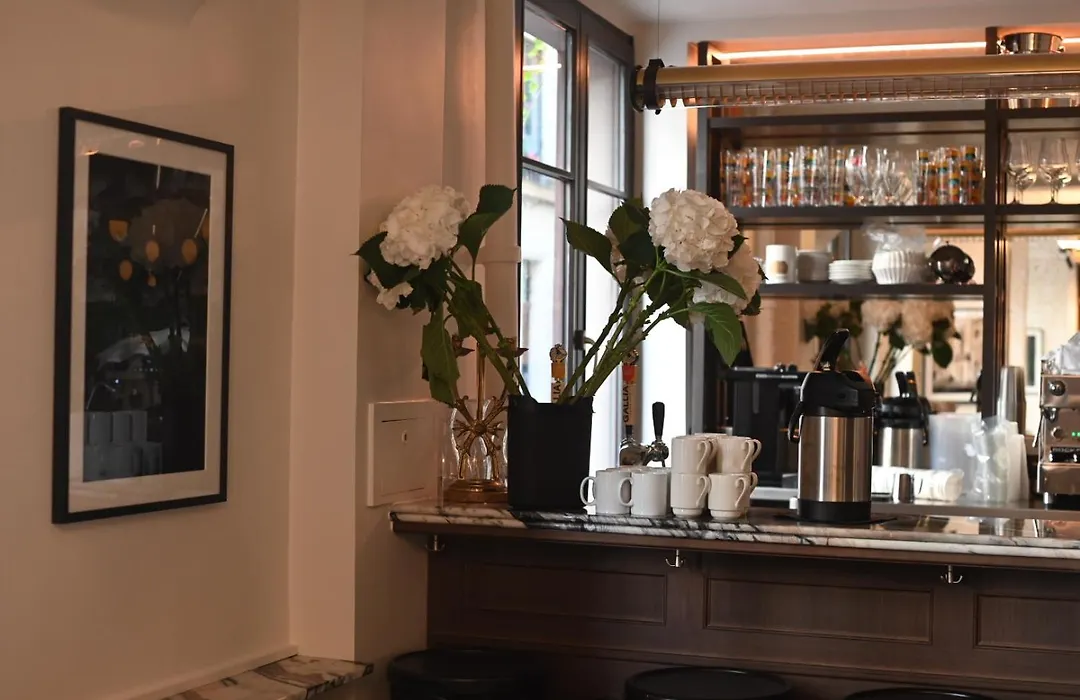 Hotel Local 101 Beaurepaire-1